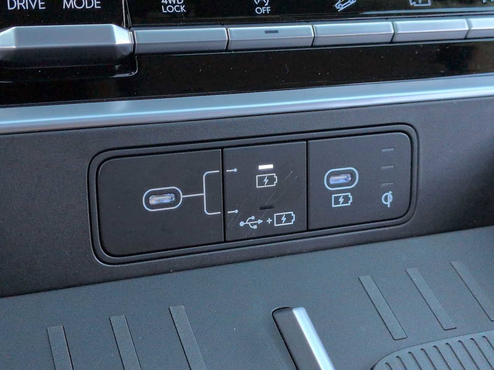 Used 2025 Hyundai Santa Fe XRT image 34