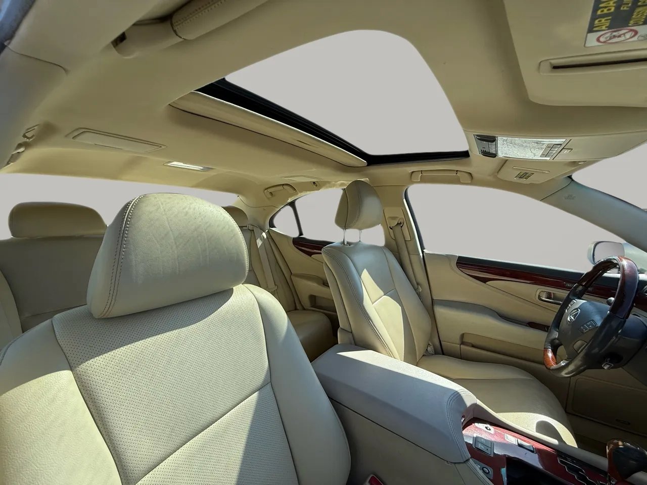 Used 2012 Lexus LS 460 Luxury image 24