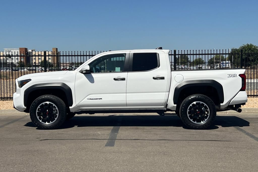 Certified 2026 Toyota Tacoma TRD Off-Road w/ TRD Off Road Premium Package AWD/4WD image 9