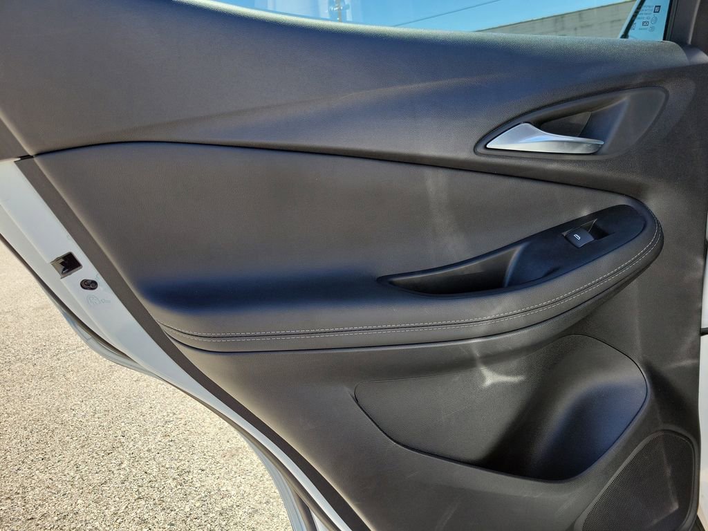 Used 2024 Buick Encore GX Preferred FWD image 8