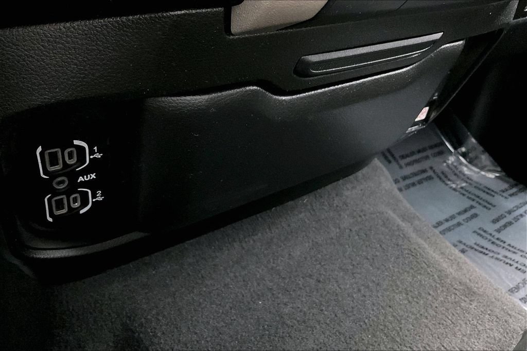 Used 2019 RAM 1500 Laramie AWD/4WD image 21