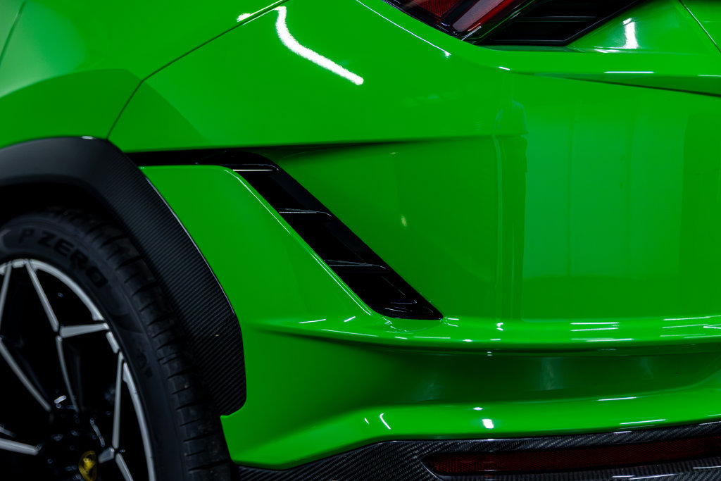 Used 2023 Lamborghini Urus Performante AWD/4WD image 19