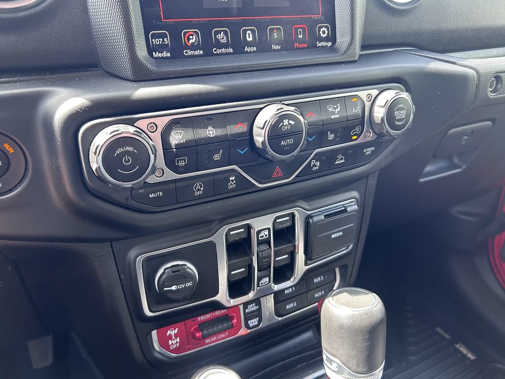 Used 2020 Jeep Gladiator Rubicon w/ Advanced Safety Group AWD/4WD image 27