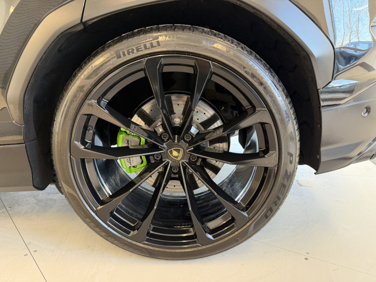 Used 2022 Lamborghini Urus image 72