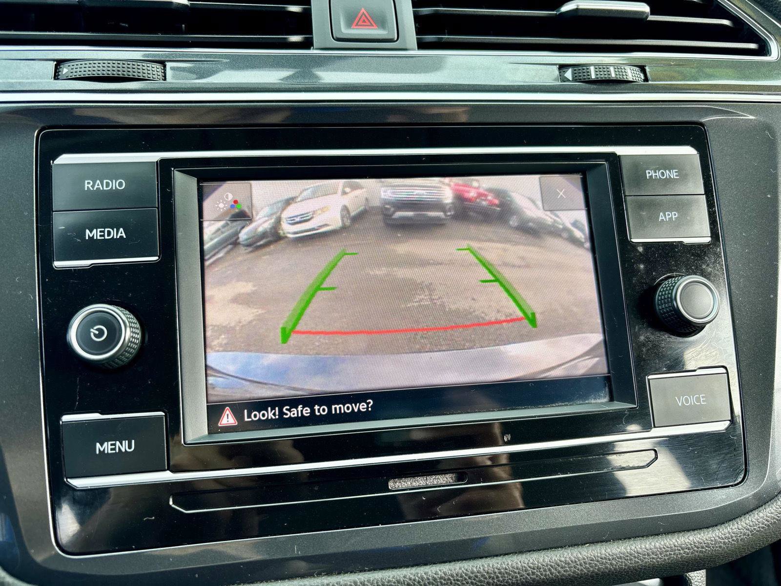 Used 2022 Volkswagen Tiguan S AWD/4WD image 4