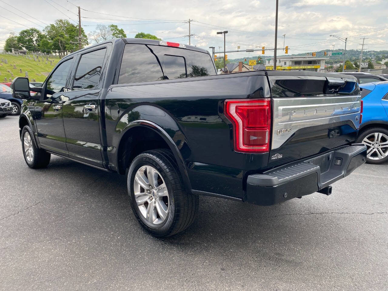 Used 2016 Ford F150 Platinum w/ Equipment Group 701A Luxury AWD/4WD image 5