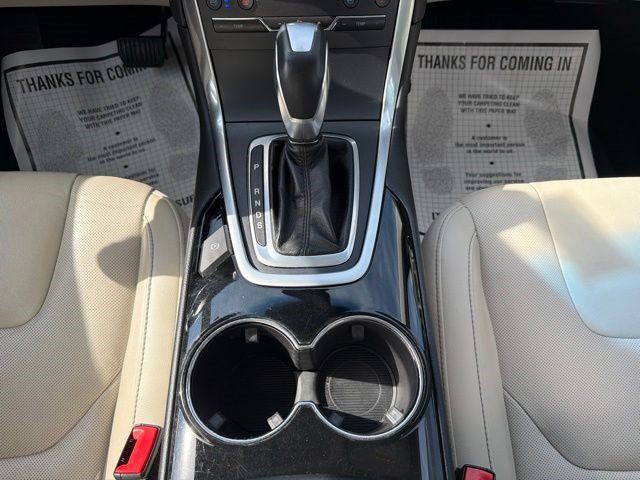 Used 2018 Ford Edge Titanium w/ Equipment Group 301A AWD/4WD image 24