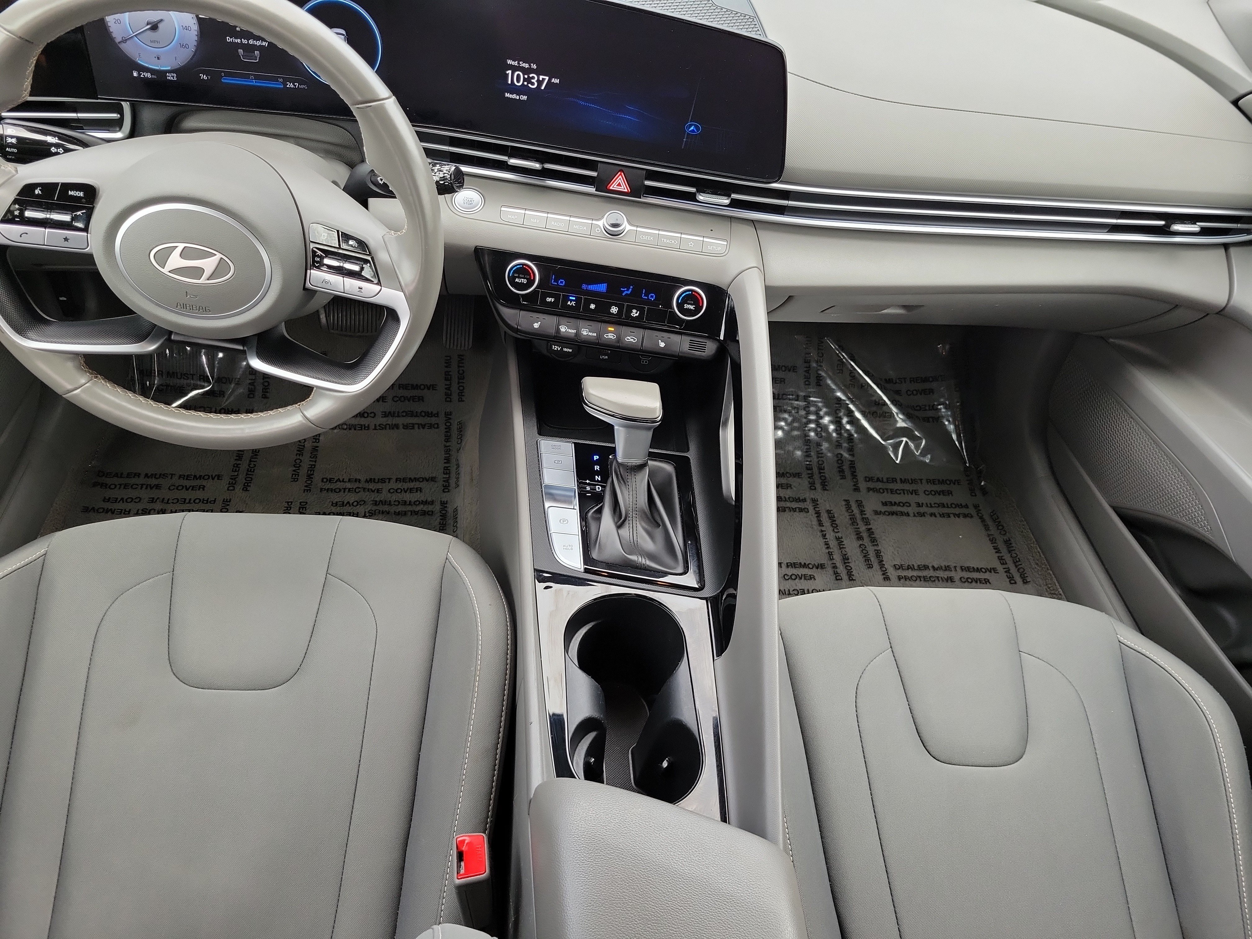 Used 2025 Hyundai Elantra SEL FWD image 12