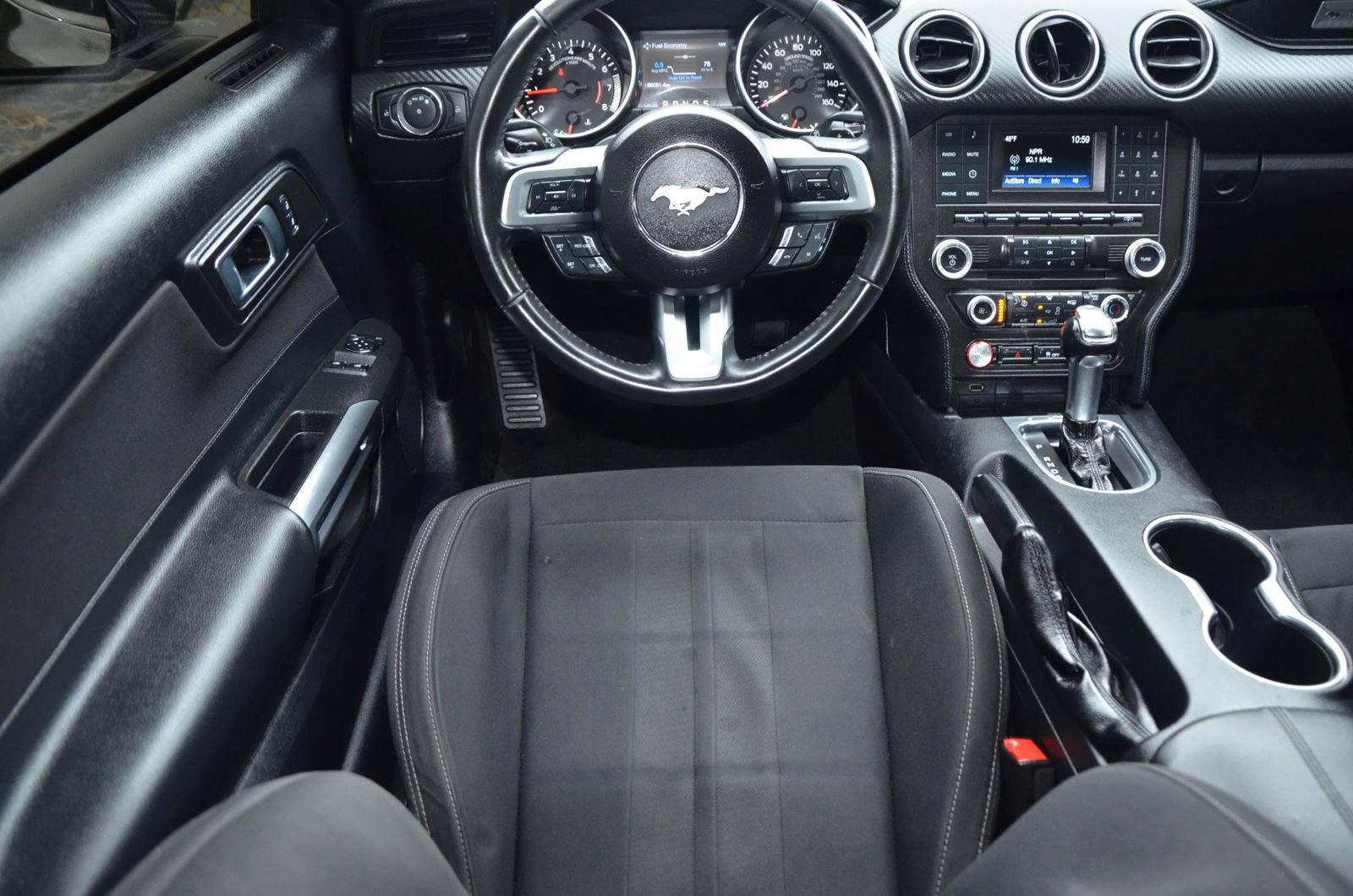 Used 2018 Ford Mustang Coupe image 37