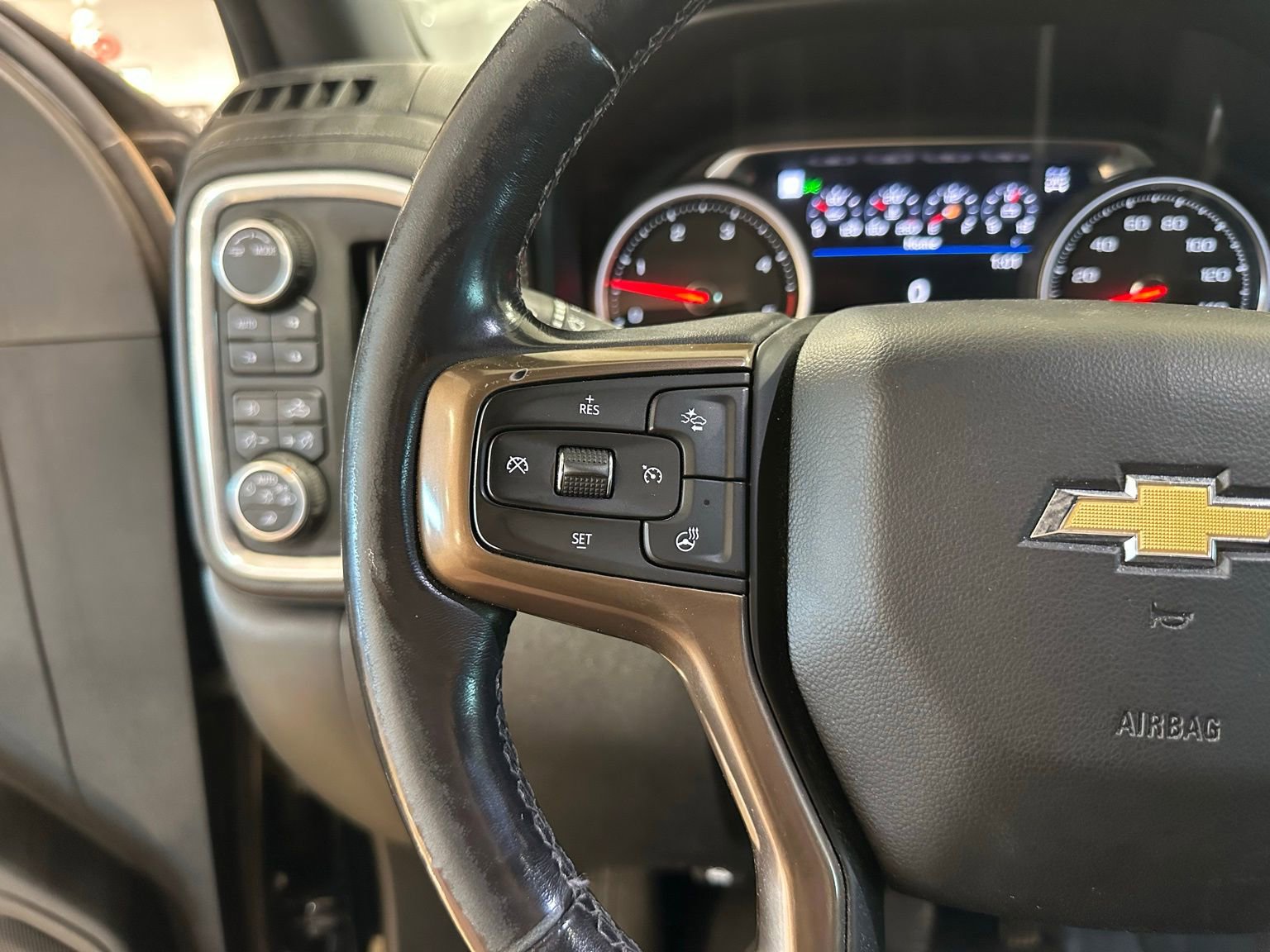 Used 2021 Chevrolet Silverado 3500 High Country image 18