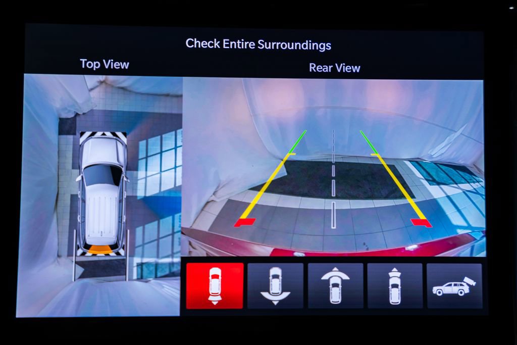 New 2025 Jeep Grand Cherokee Limited w/ Luxury Tech Group II image 43