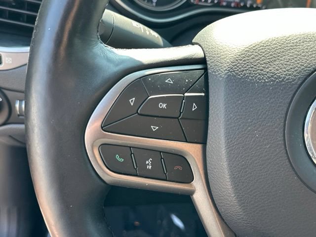 Used 2020 Jeep Cherokee Limited w/ Luxury Group AWD/4WD image 10