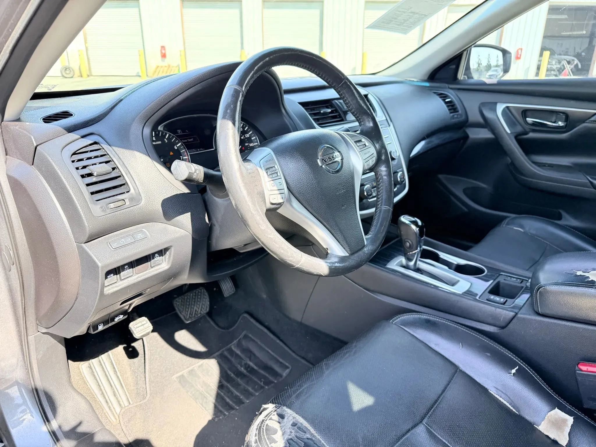Used 2017 Nissan Altima 2.5 SL w/ Moonroof Package FWD image 17