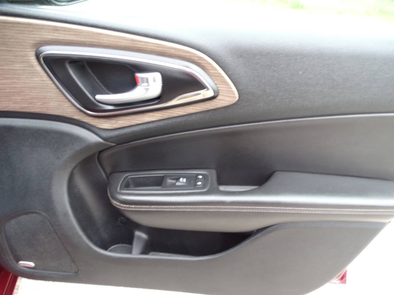 Used 2016 Chrysler 200 C w/ Premium Group FWD image 41