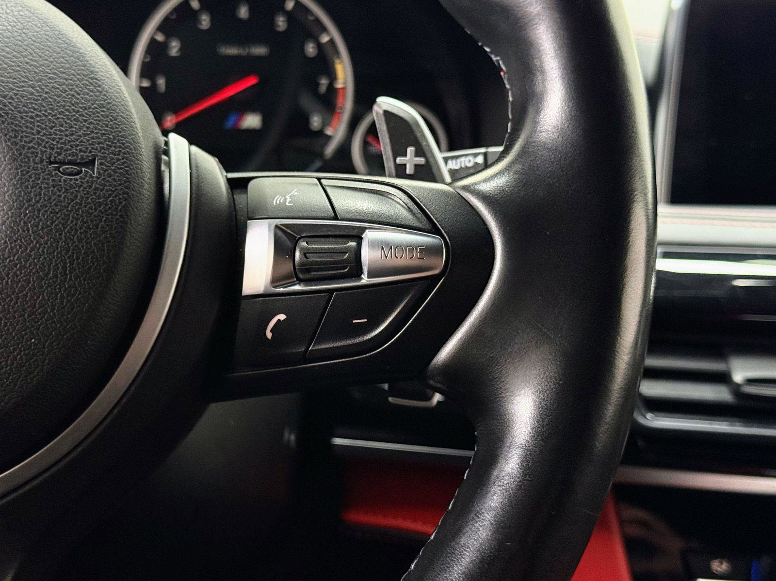 Used 2018 BMW X5 M image 21