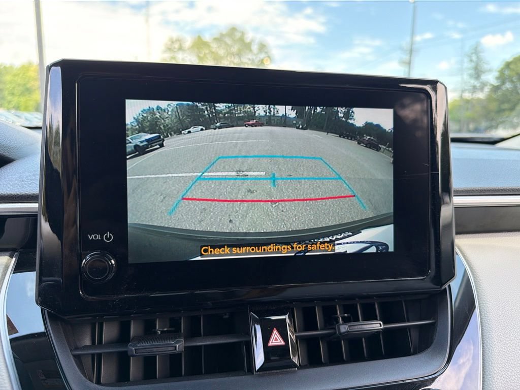 Used 2023 Toyota Corolla Cross LE w/ Moonroof Package AWD/4WD image 11