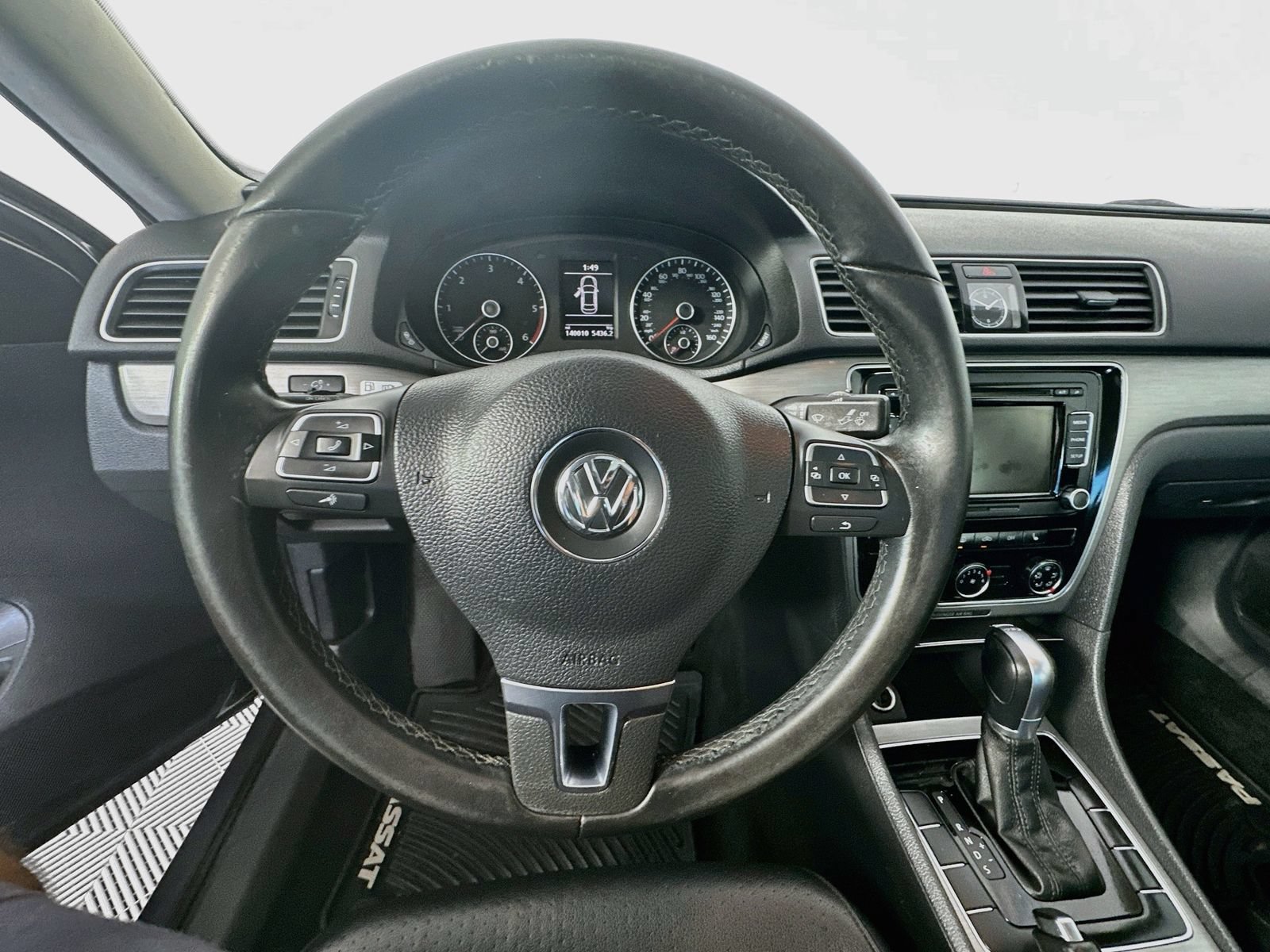 Used 2015 Volkswagen Passat TDI SE FWD image 11