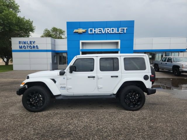 Used 2021 Jeep Wrangler Unlimited Sahara w/ Cold Weather Group AWD/4WD image 1
