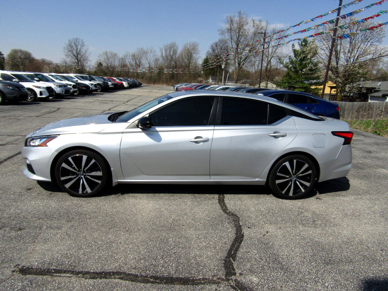 Used 2021 Nissan Altima 2.5 SR w/ SR Premium Package image 4