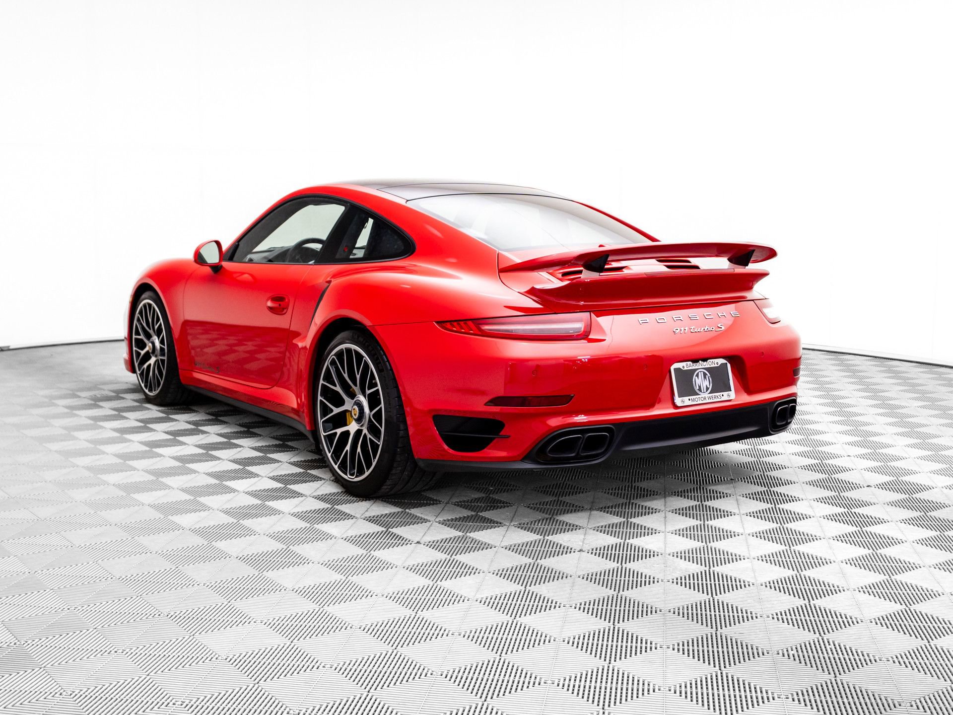 Used 2014 Porsche 911 Turbo S image 3