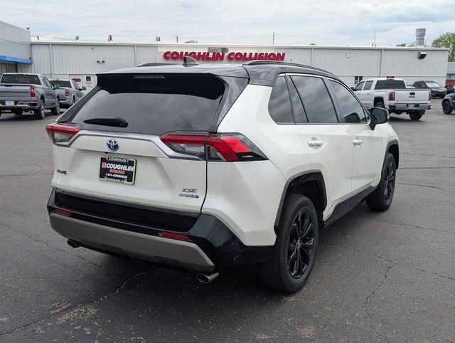 Used 2022 Toyota RAV4 XSE w/ XSE Grade Weather Package AWD/4WD image 8