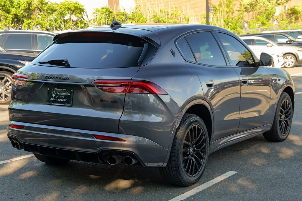 Used 2023 Maserati Grecale Modena AWD/4WD image 7