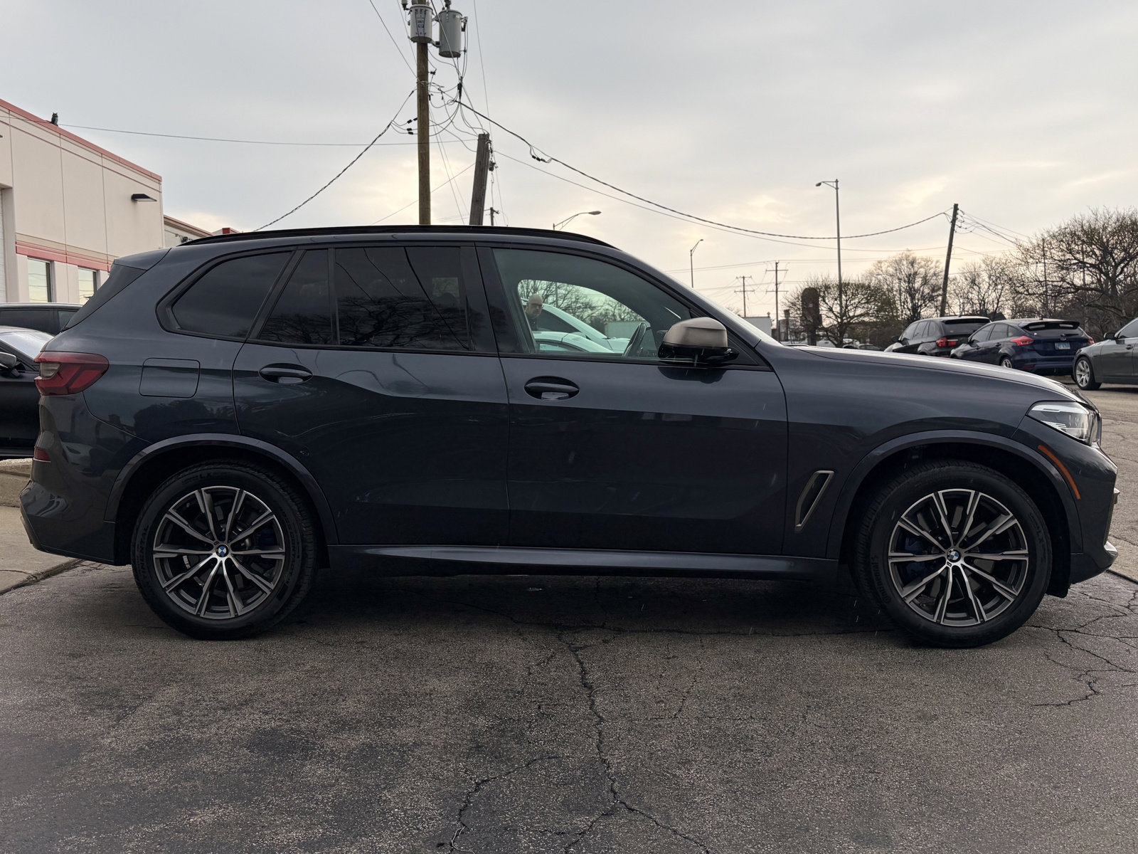 Used 2022 BMW X5 M50i image 7
