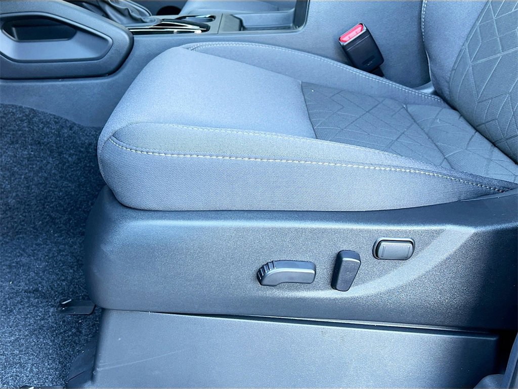 New 2026 Nissan Frontier SV image 18