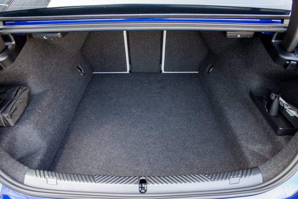 Used 2025 BMW M5 w/ Carbon Package image 23