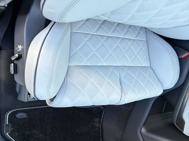 New 2026 Lincoln Navigator Black Label image 18