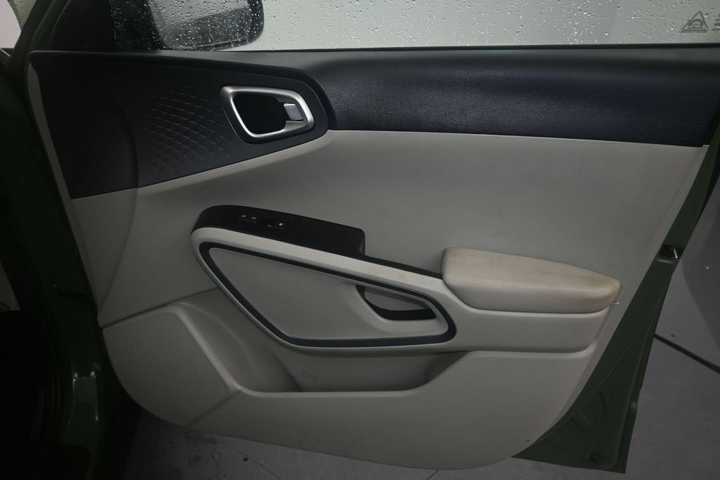 Used 2023 Kia Soul EX FWD image 15