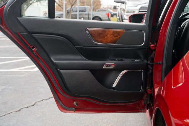 Used 2017 Lincoln Continental Select w/ Technology Package image 34