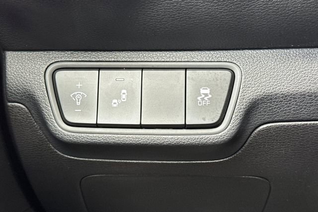 Used 2023 Kia Forte LXS w/ LXS Technology Package FWD image 41