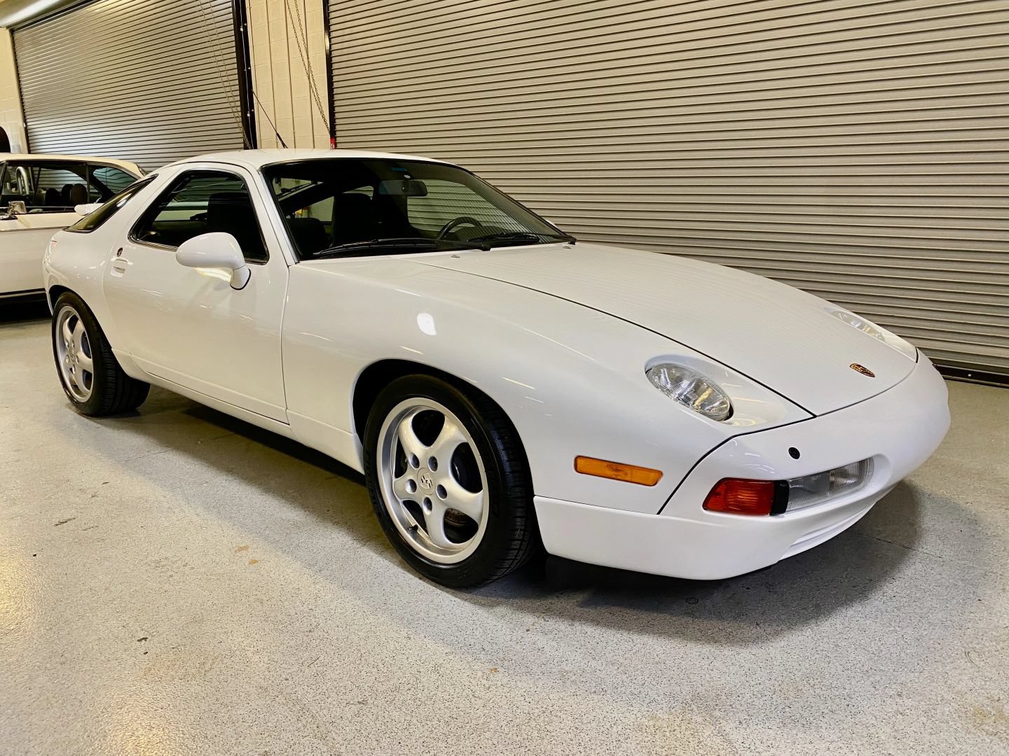 Used 1994 Porsche 928 GTS RWD image 12