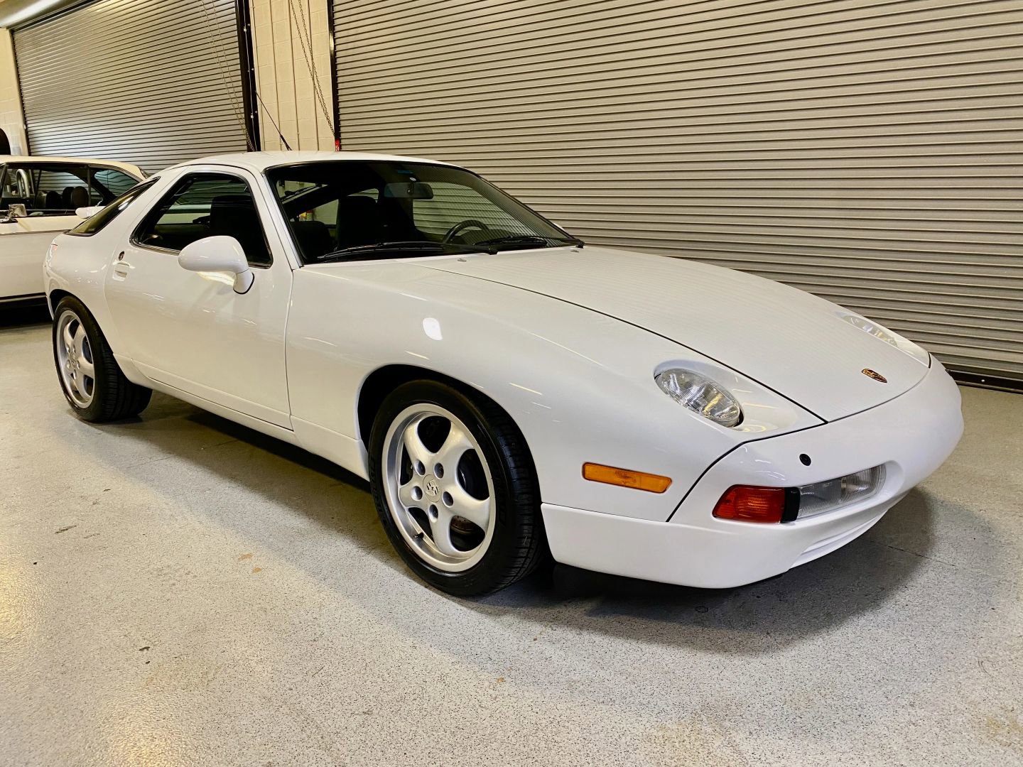 Used 1994 Porsche 928 GTS RWD image 12