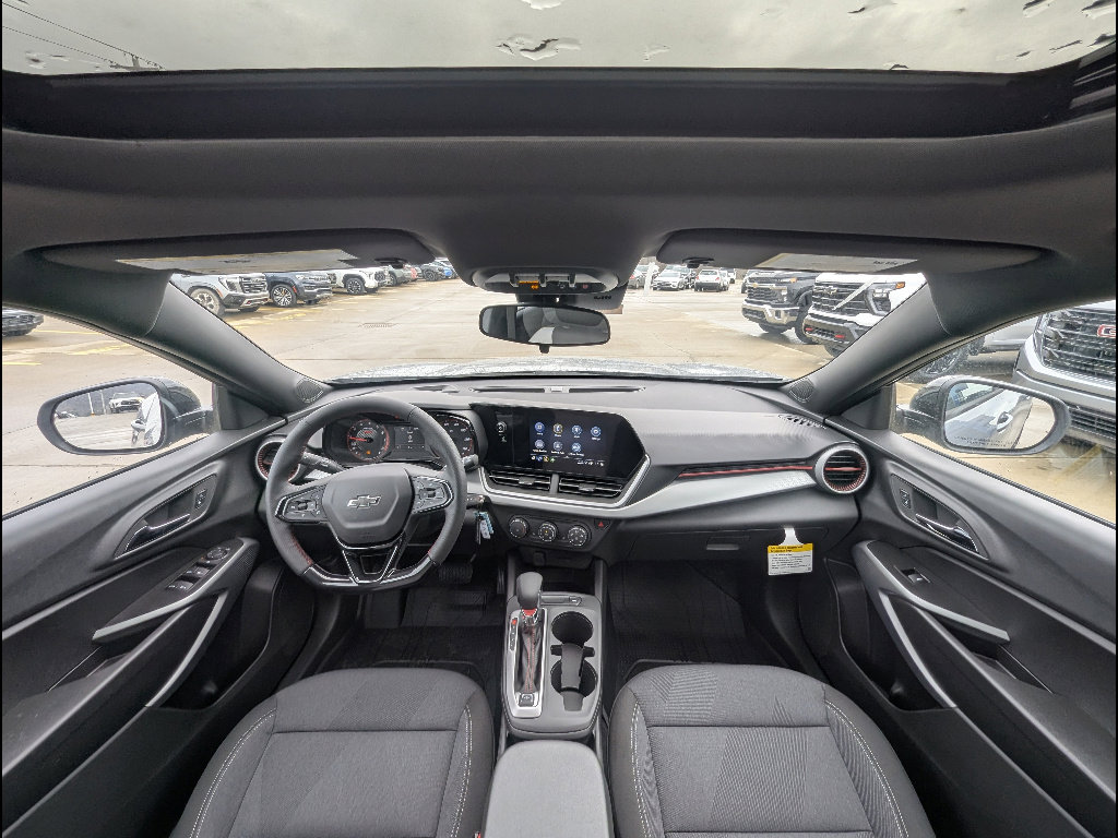 New 2026 Chevrolet Trax RS w/ Sunroof Package image 17