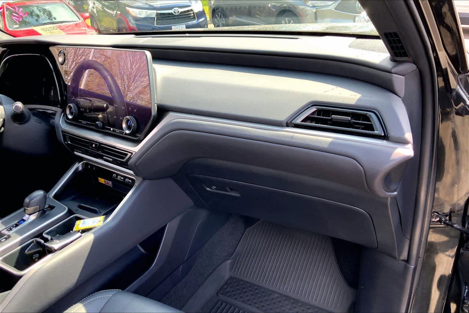 Used 2024 Lexus TX 350 AWD w/ Captains Chair Package image 19