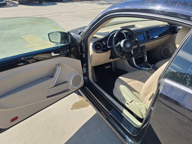 Used 2019 Volkswagen Beetle 2.0T SE image 34