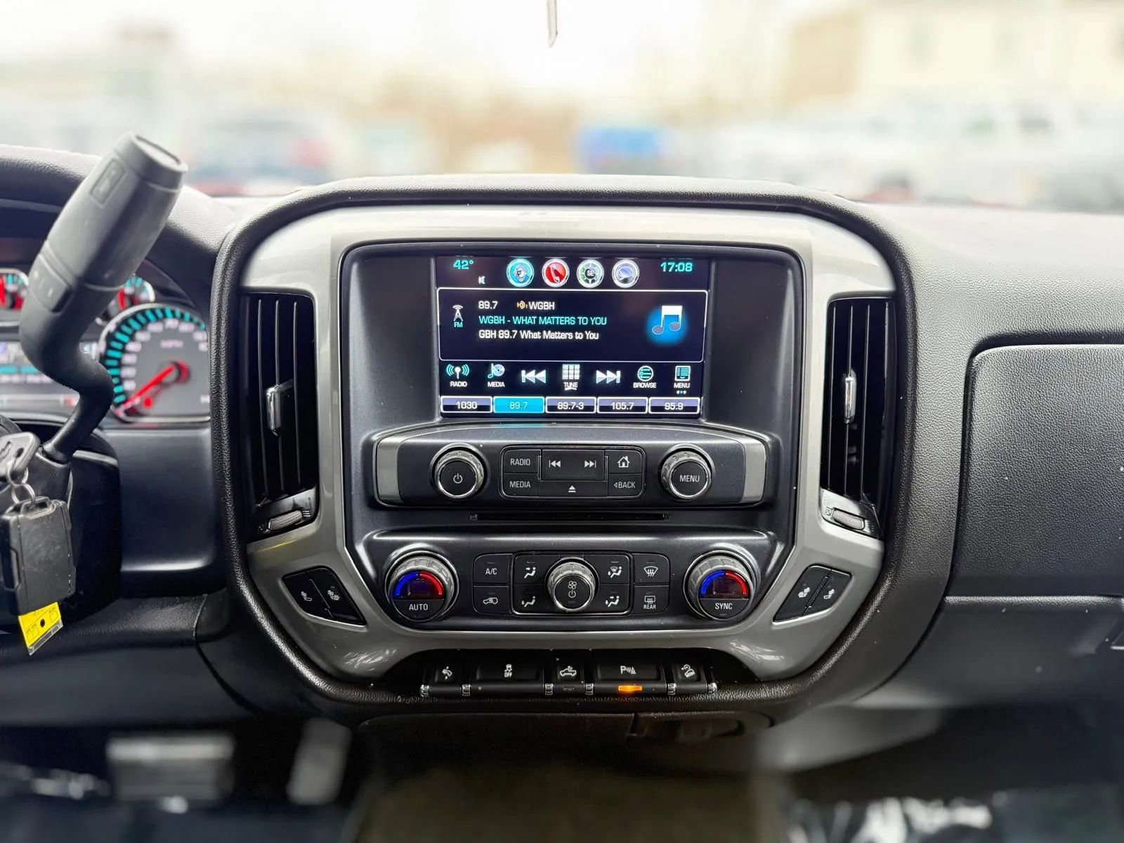 Used 2018 Chevrolet Silverado 1500 LT w/ All Star Edition image 18