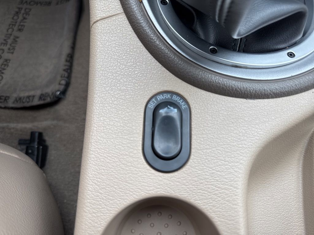 Used 2003 Ford Mustang GT RWD image 16