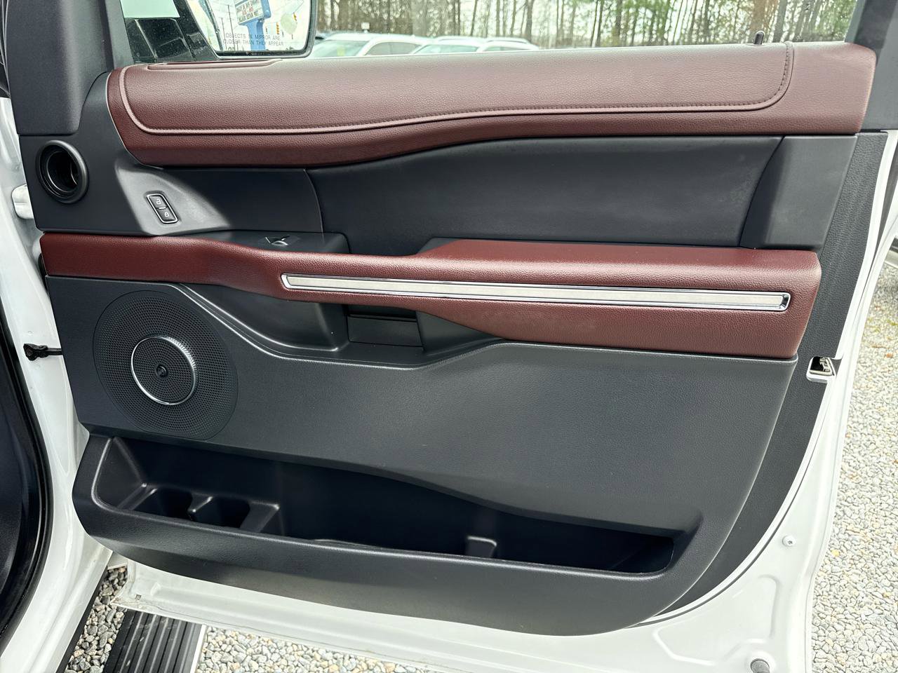 Used 2023 Ford Expedition Max Limited AWD/4WD image 25