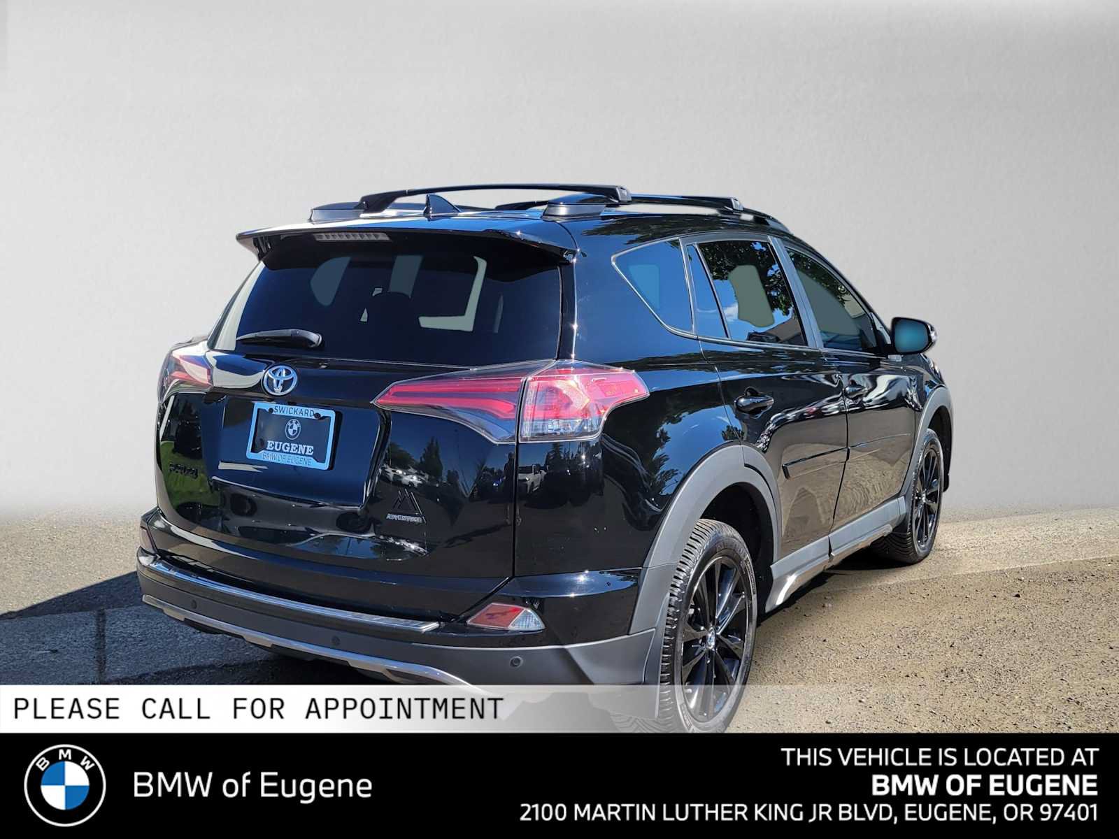Used 2018 Toyota RAV4 Adventure AWD/4WD image 3