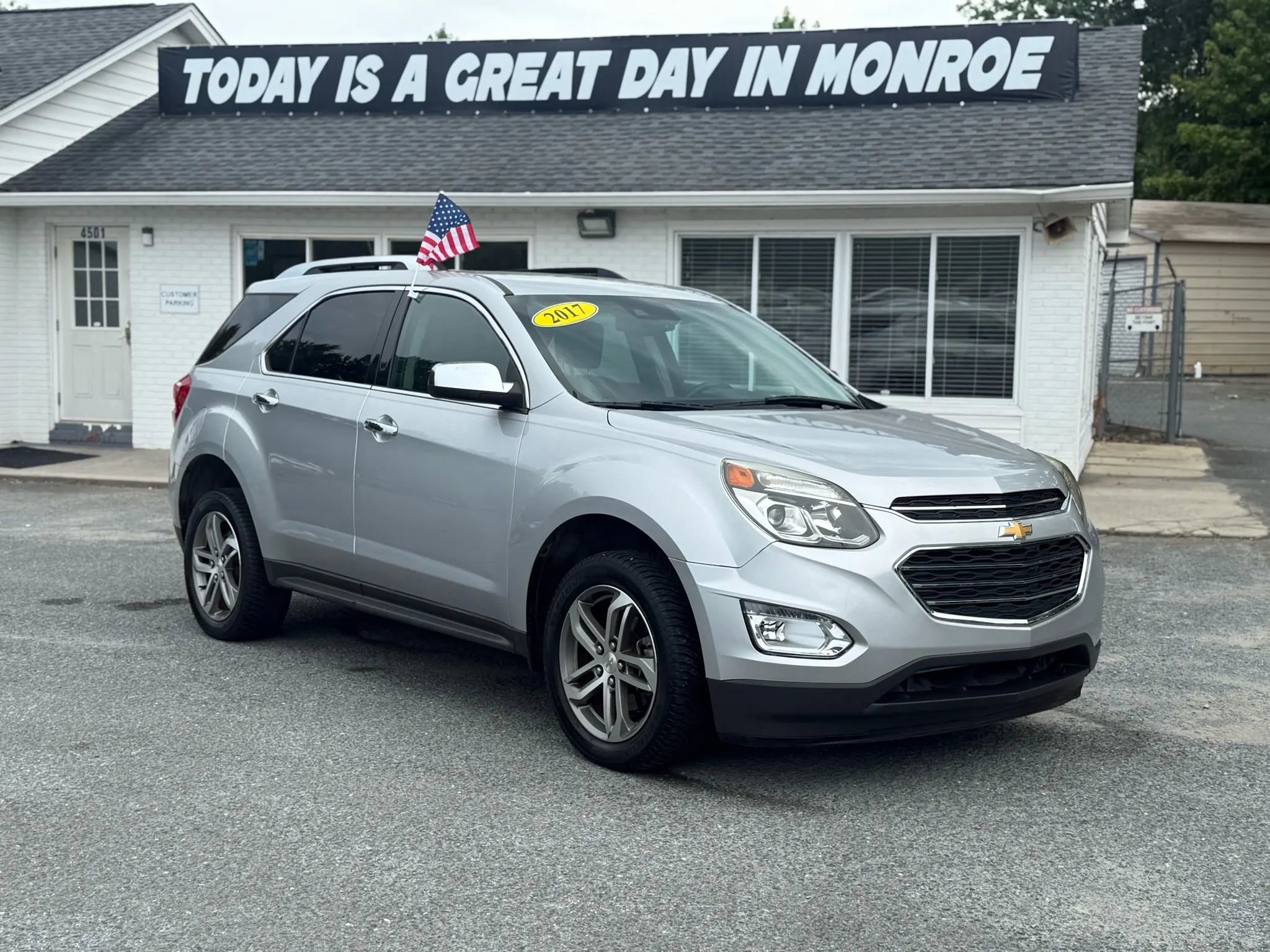 Used 2017 Chevrolet Equinox Premier w/ Enhanced Convenience Package