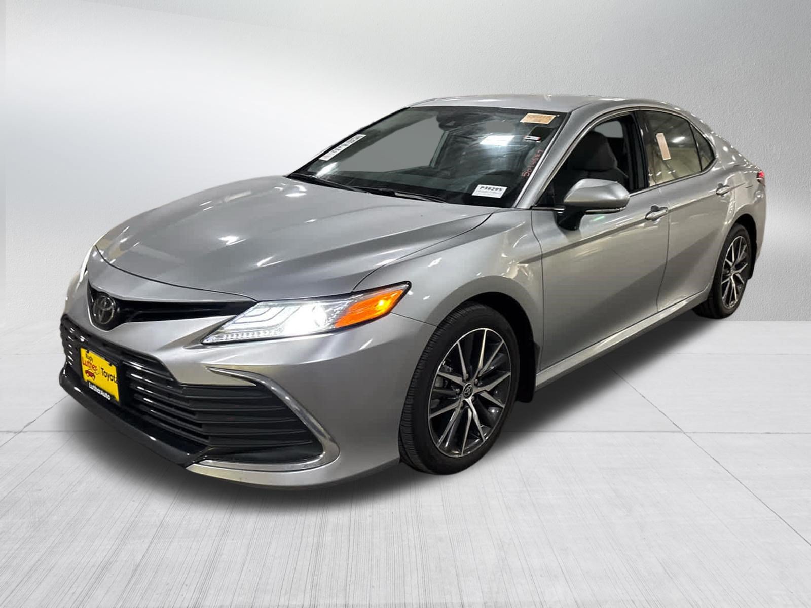 Certified 2023 Toyota Camry XLE w/ Cold Weather Package AWD/4WD image 3