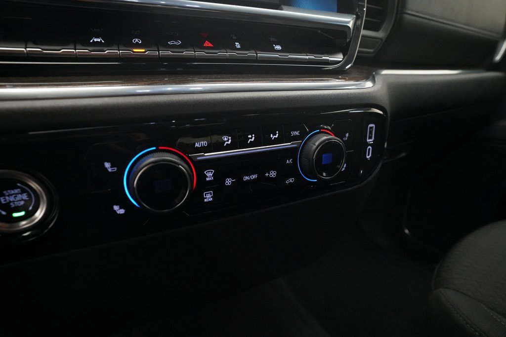 Used 2023 Chevrolet Silverado 1500 LT image 20