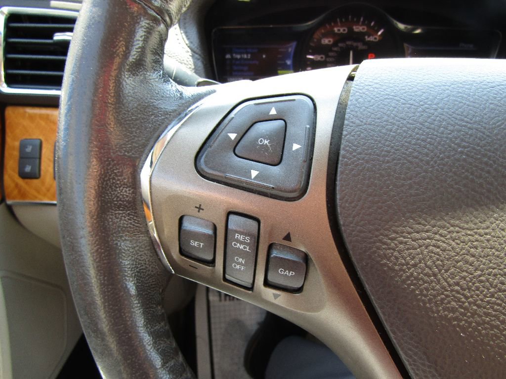 Used 2013 Lincoln MKX AWD image 22