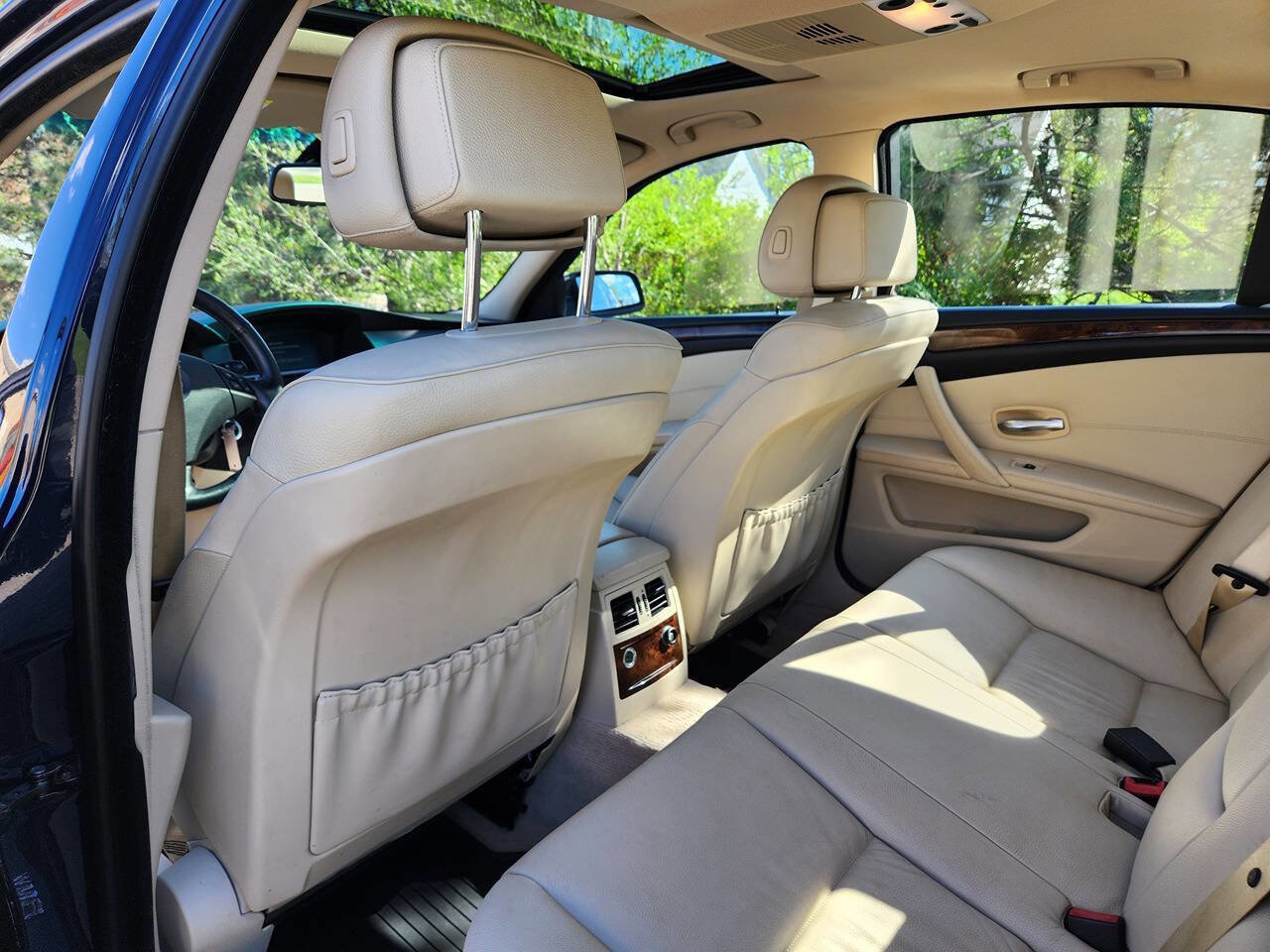 Used 2010 BMW 535i xDrive Sedan image 19