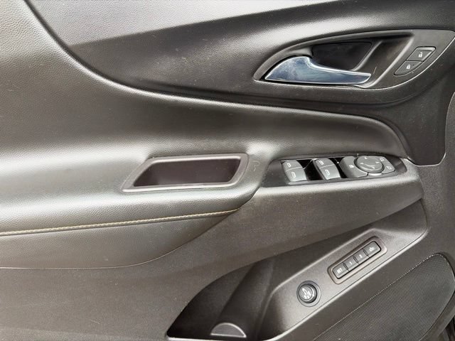 Used 2022 Chevrolet Equinox Premier AWD/4WD image 12