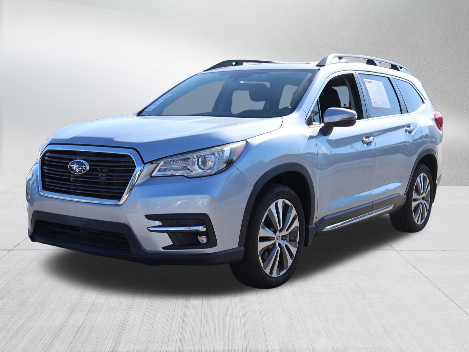 Used 2022 Subaru Ascent Limited w/ Technology Package AWD/4WD image 3