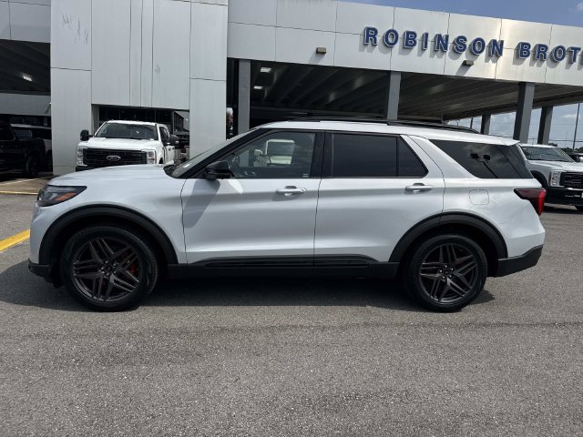 New 2026 Ford Explorer ST w/ Sun And Sound Package RWD image 8